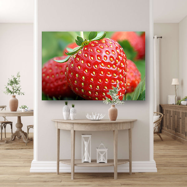 Rijpe rode aardbei met frisgroene bladeren canvas