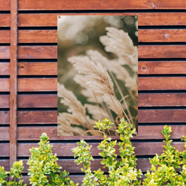 Zachte Pluimen in een Monochrome Wereld tuinposter