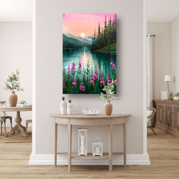 Roze zonsondergang bij rustig bergmeer met bloemen canvas