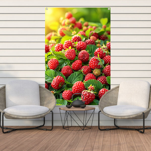Close-up van Rijpe Frambozen in Zonlicht tuinposter