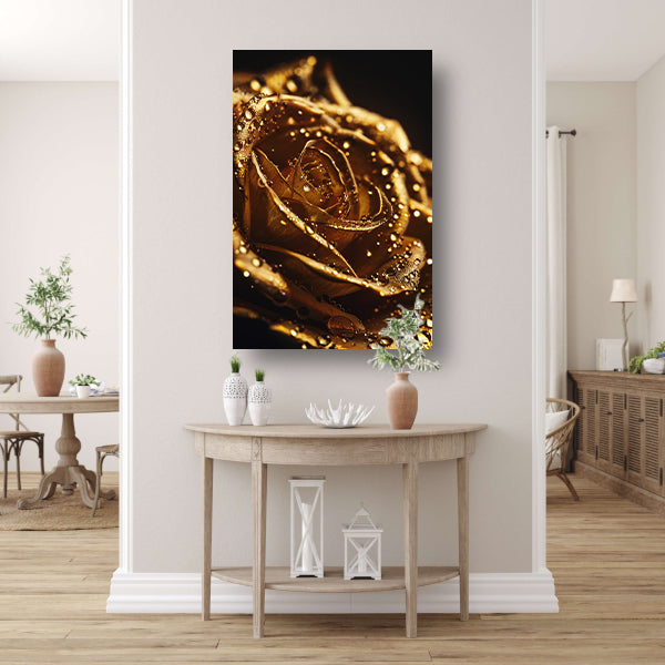 Gouden roos met glinsterende dauwdruppels close-up poster
