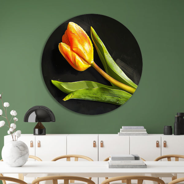 Gele tulp met waterdruppels op zwart forex muurcirkel