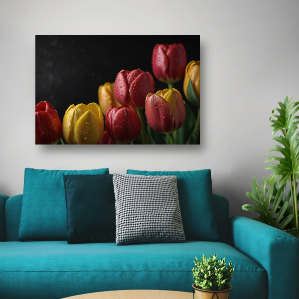 Levendige tulpen met ochtenddauw op zwarte achtergrond poster