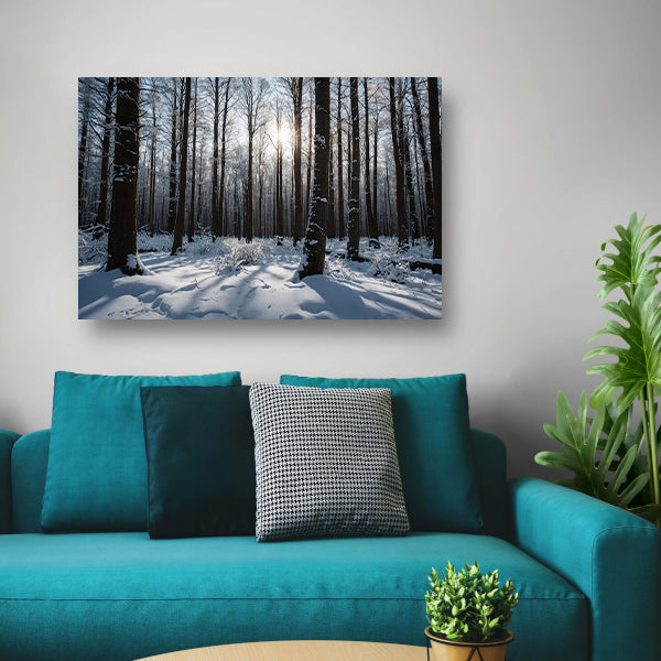 Serene winterbos met besneeuwde bomen poster