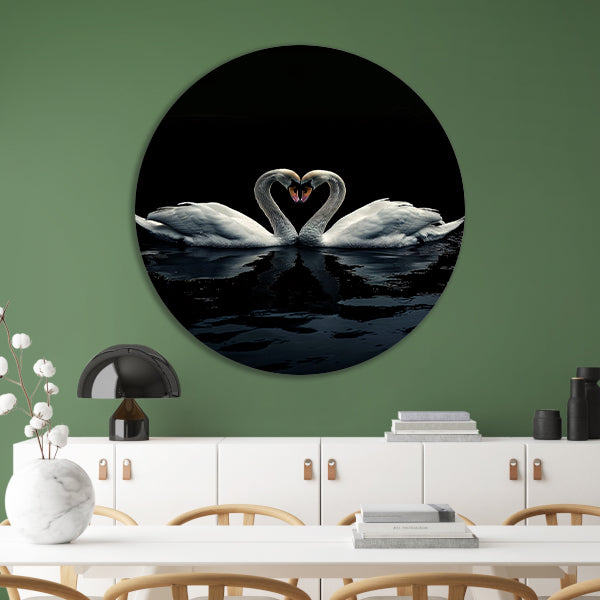 Twee zwanen in donkere reflectie aluminium muurcirkel