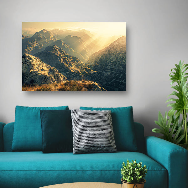 Majestueuze bergen bij zonsopgang in sepia poster