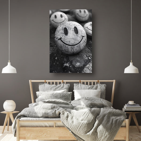 Verweerde Smiley op Steen in Zwart-Wit poster