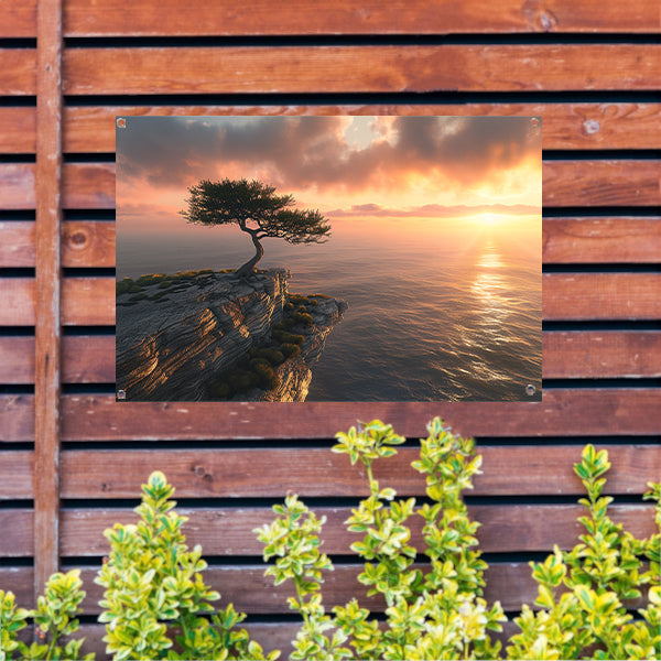 Boom op klif met zonsondergang zee tuinposter