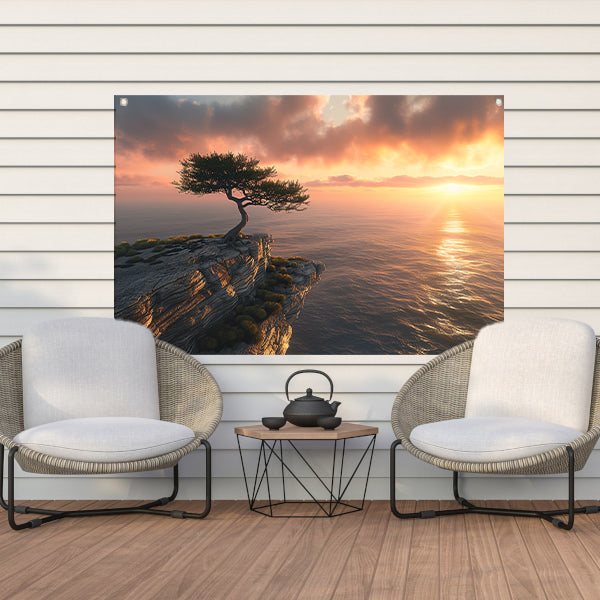Boom op klif met zonsondergang zee tuinposter