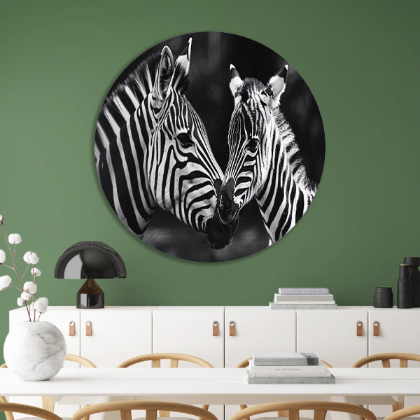 Intieme ontmoeting zebra moeder en jong aluminium muurcirkel