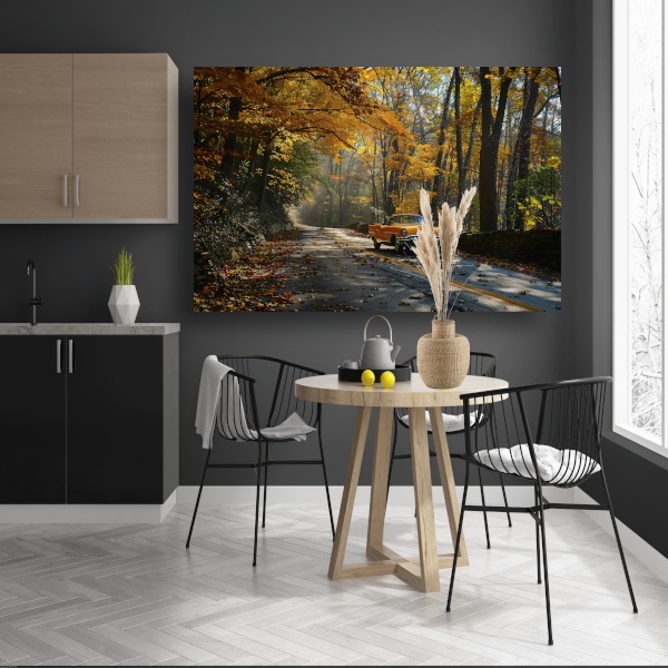 Gele auto in boslandschap canvas