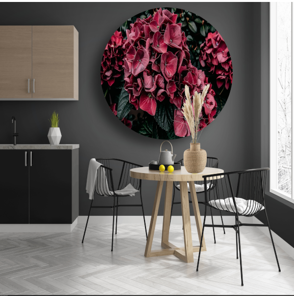 Sfeervolle rode bloemen aluminium muurcirkel