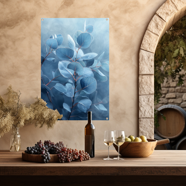 Elegante blauwe eucalyptus bladeren in minimalistische stijl tuinposter