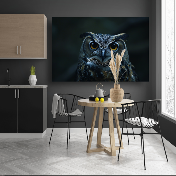 Nachtuil met doordringende gele ogen canvas