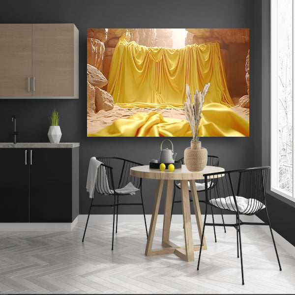 Gele doek in natuurlijke grot omgeving canvas met baklijst