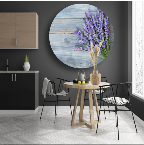 Lavendel op houten tafel aluminium muurcirkel