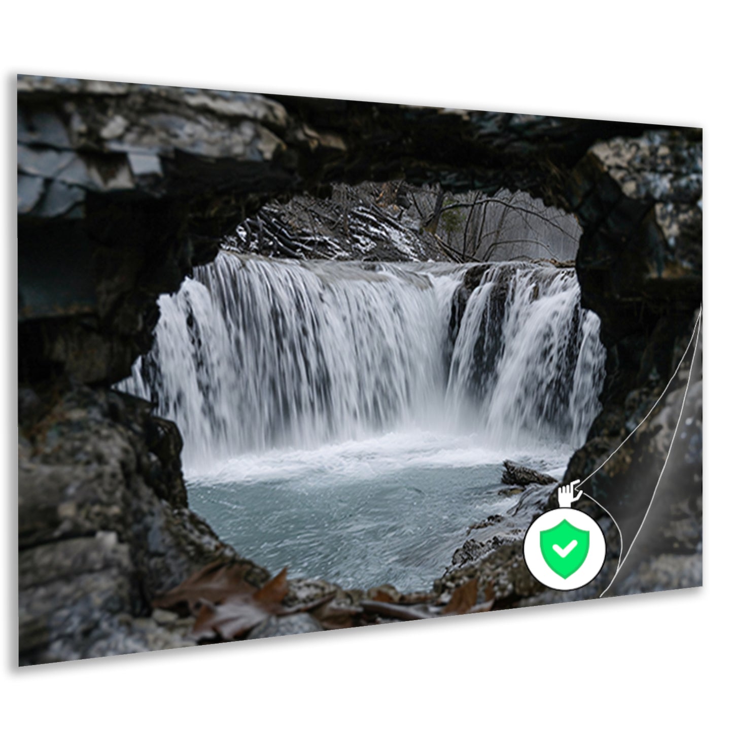 Waterval door natuurlijke rotsopening poster