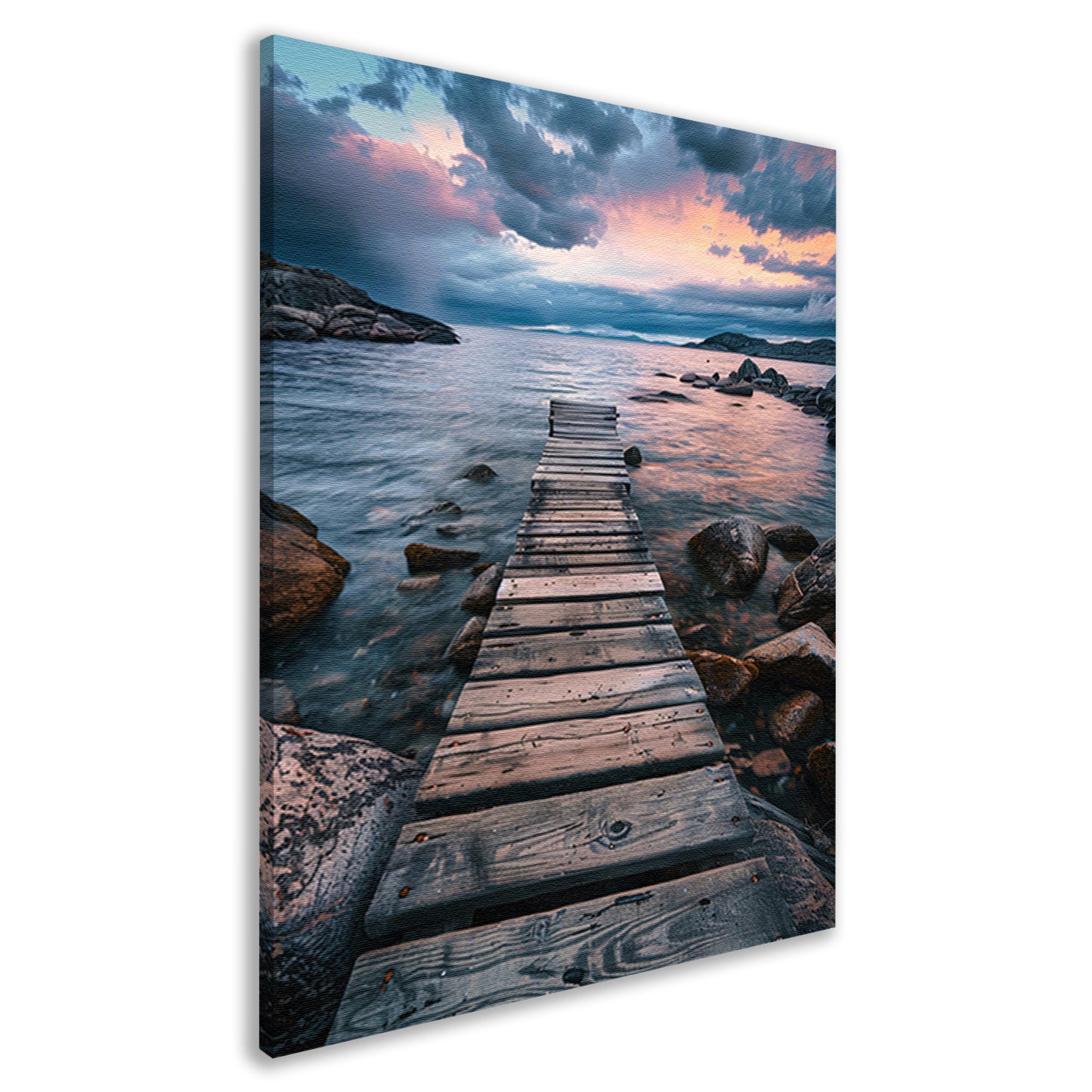 Oude houten steiger leidt naar kalme zee bij zonsondergang canvas
