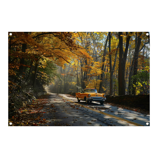 Gele auto in boslandschap tuinposter