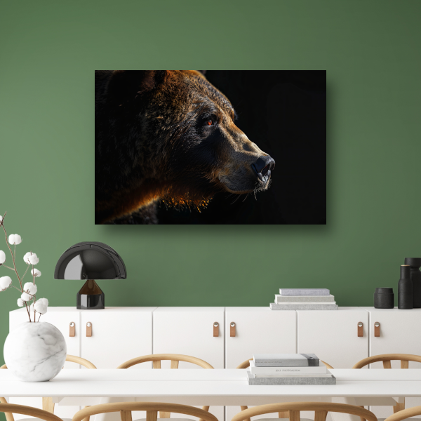 Portret van een Beer in Diepe Schaduwen poster