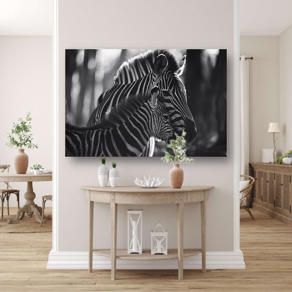 Intiem moment tussen zebra moeder en jong poster