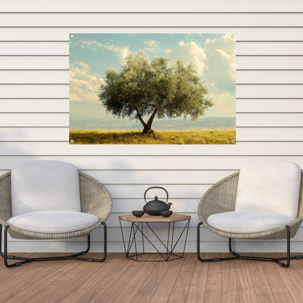 Eenzame boom in een veld tuinposter