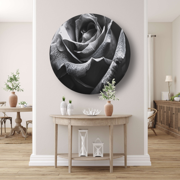 Elegante zwart-witte roos met gedetailleerde druppels aluminium muurcirkel