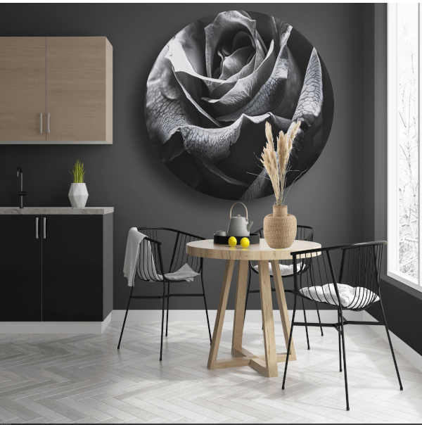 Elegante zwart-witte roos met gedetailleerde druppels aluminium muurcirkel