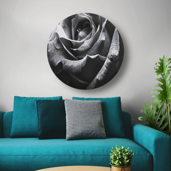 Elegante zwart-witte roos met gedetailleerde druppels aluminium muurcirkel
