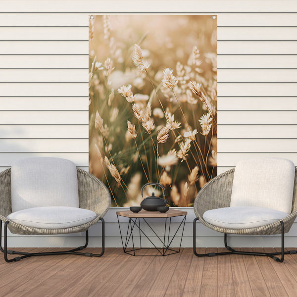 Beige Bloemen in het Veld tuinposter