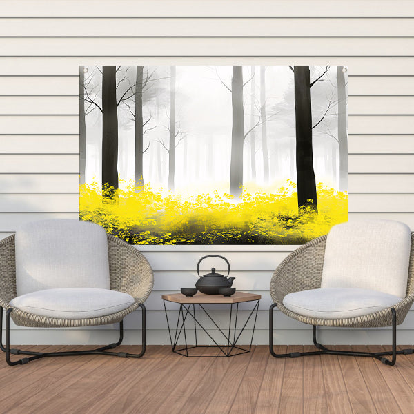 Mistig bos met gele bloemen tuinposter
