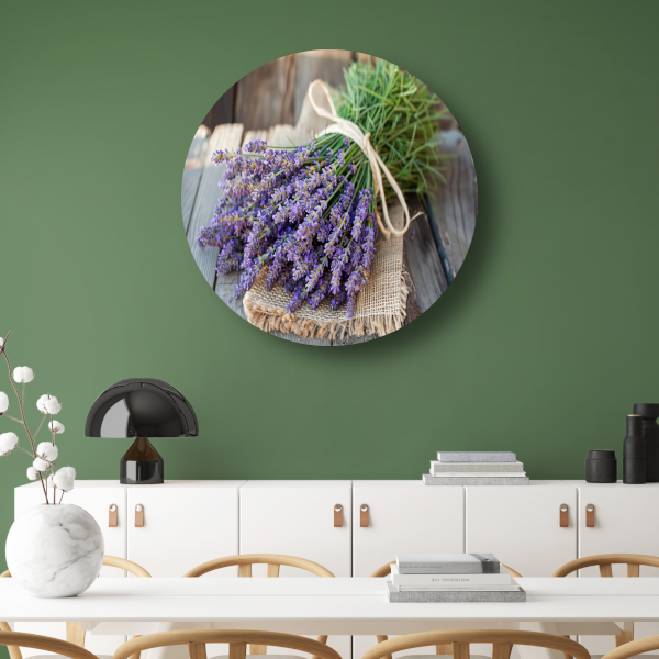Lavendel stilleven op houten tafel aluminium muurcirkel