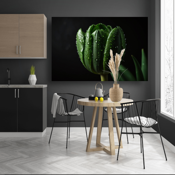 Donkergroene Tulp met Dauw op Zwart poster