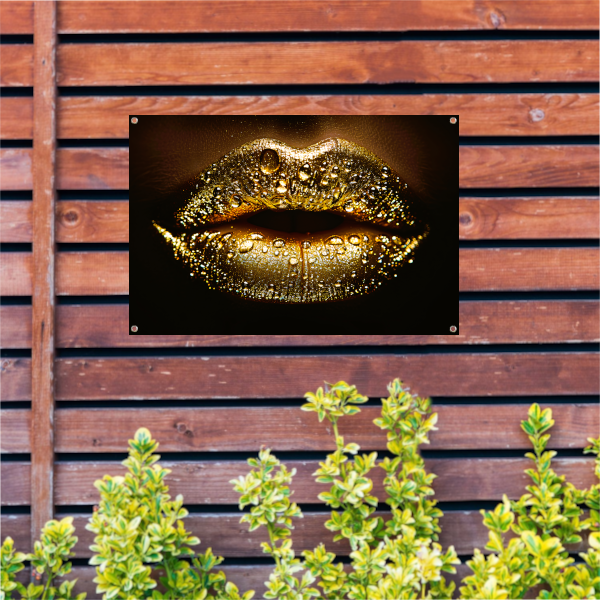 Gouden Glitters en Druppels op Donkere Lippen tuinposter
