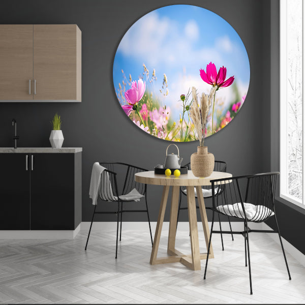 Heldere bloemen tegen een blauwe hemel forex muurcirkel
