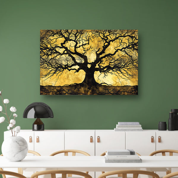 Boom met abstracte takken op goud canvas met baklijst
