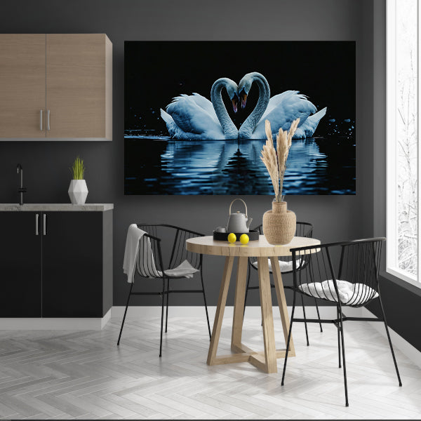 Twee zwanen in hartvorm op water canvas