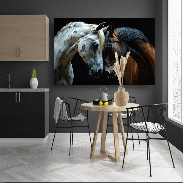 Twee paarden in een donkere omgeving poster