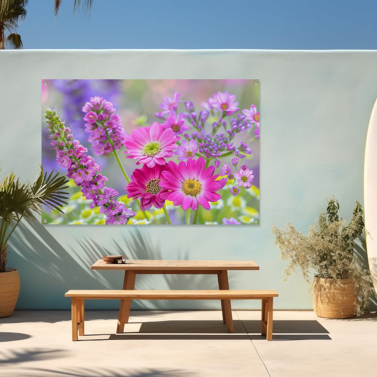 Kleurrijke bloemen in zachte focus tuinposter