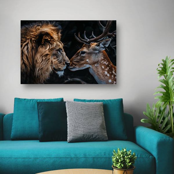 Leeuw en hert tegen donkere achtergrond canvas