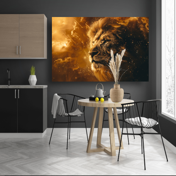 Gouden leeuw omringd door vurige gloed canvas met baklijst