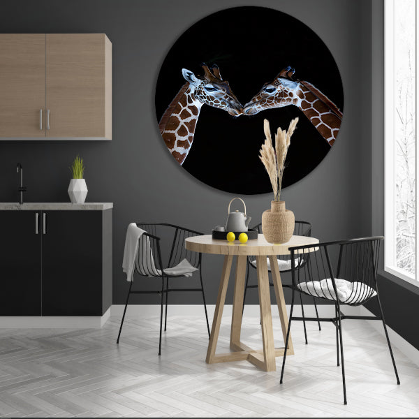 Twee giraffen in een intiem moment forex muurcirkel