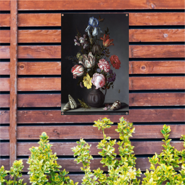 Bloemen in een vaas met schelpen en insecten - Balthasar van der Ast tuinposter