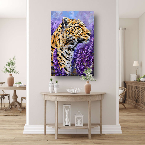 Realistisch luipaard schilderij met paarse bloemen poster