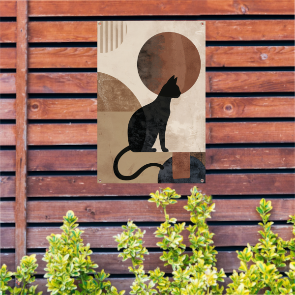 Minimalistische zwarte kat tegen een abstracte achtergrond tuinposter