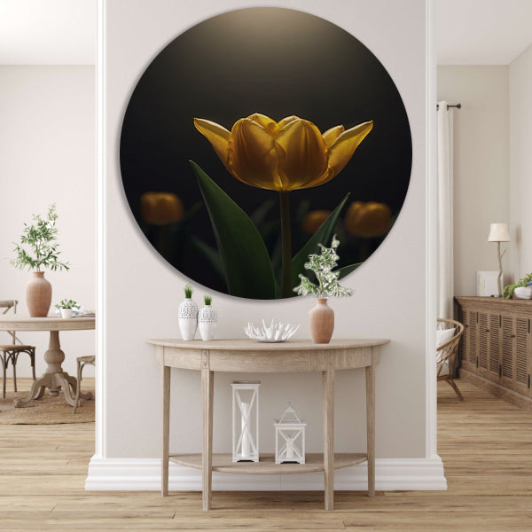 Gloeiende gele tulp in het donker forex muurcirkel