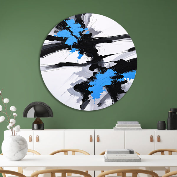 Energetische abstractie van blauw, zwart en wit aluminium muurcirkel