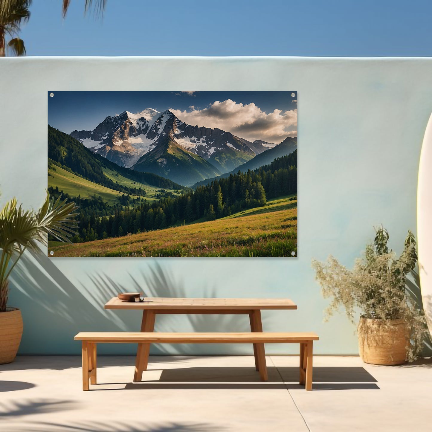 Adembenemend berglandschap met groene weiden tuinposter