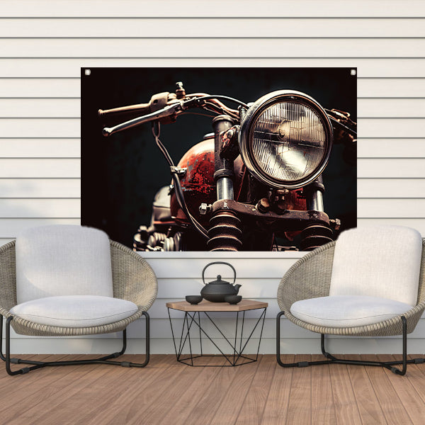 Klassieke motorfiets met koplamp in detail tuinposter