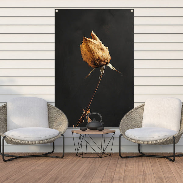 Verwelkte Roos in Monochrome Stilte tuinposter